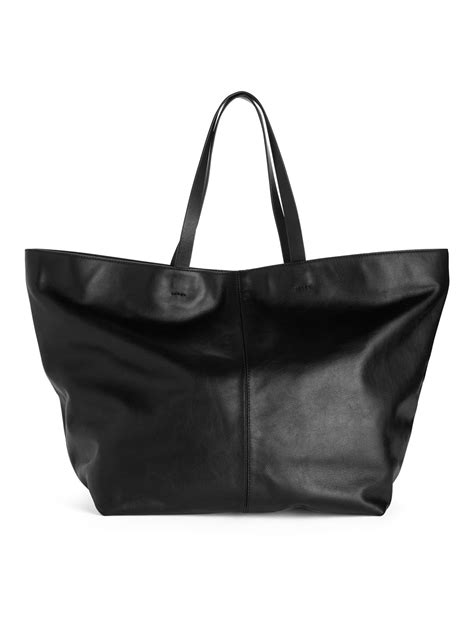 Toteväska i Läder